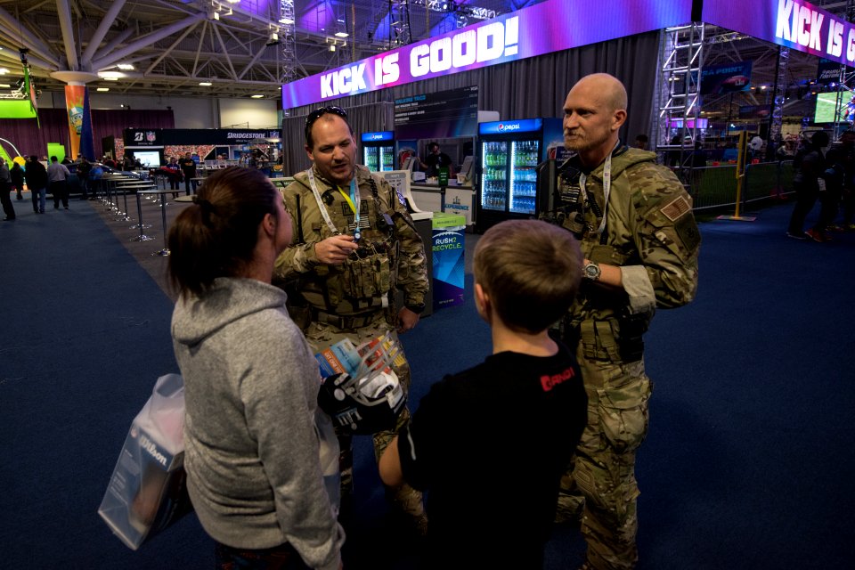 HSI SRT Security at the Minneapolis Convention Center (39298628554)
