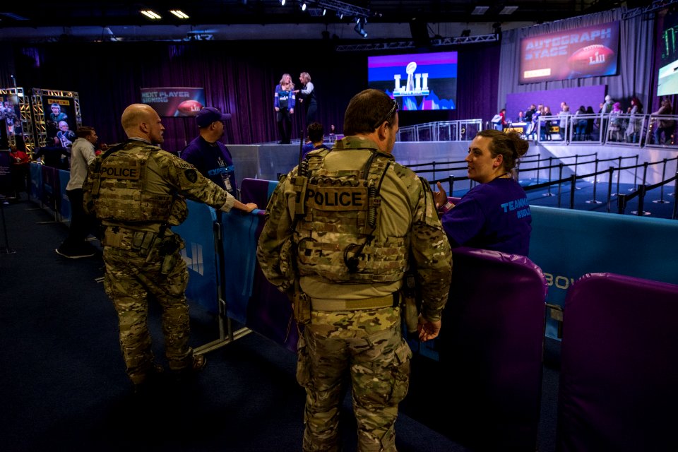 HSI SRT Security at the Minneapolis Convention Center (39298694164)