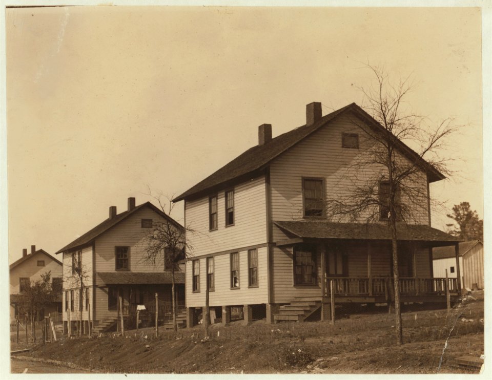 Housing conditions, Lindale, Ga. Not a thing neglected, except the child. Mass(achusetts) Mills. LOC nclc.02762