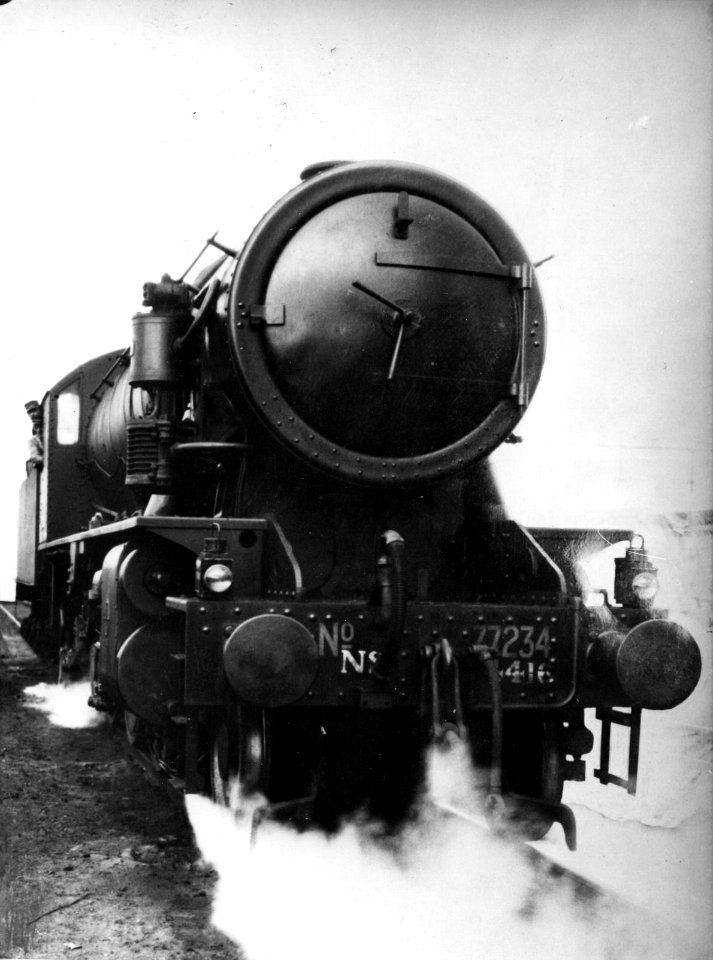 HUA-151454-Afbeelding van de stoomlocomotief nr. 4416 van de N.S. (serie 4300-4400-4500, Austerities, ex War Department nr. 77234)