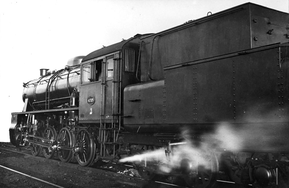 HUA-151461-Afbeelding van de Zweedse 3 cilinder stoomlocomotief nr 4703 (serie 4700) van de N.S