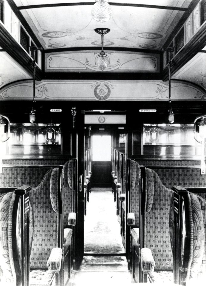 HUA-151640-Interieur van een motorrijtuig uit de serie mB 51 60 van de ZHESM compartiment 2e klasse NB De serie mB 51 60 van de ZHESM is in 1933 vernummerd de se