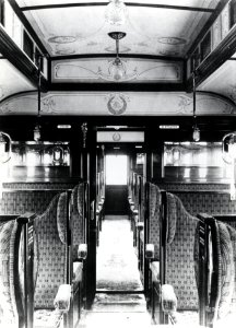 HUA-151640-Interieur van een motorrijtuig uit de serie mB 51 60 van de ZHESM compartiment 2e klasse NB De serie mB 51 60 van de ZHESM is in 1933 vernummerd de se