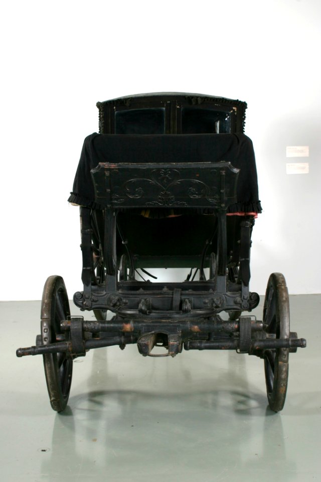 Hovsorgvagn berlinare, framifrån - Livrustkammaren - 5336