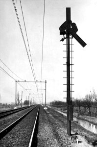 HUA-153894-Afbeelding van een aftakkingsvoorsein van de N.S. tussen Utrecht en Houten