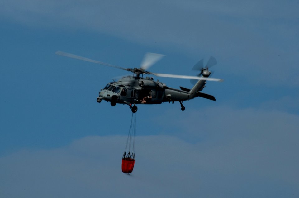 HSC-25 conducts wildfire training 150220-N-OG363-007