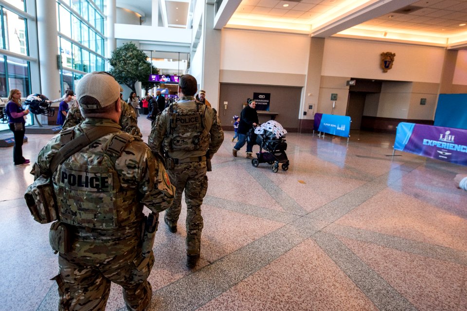 HSI SRT Security at the Minneapolis Convention Center (28212346049)