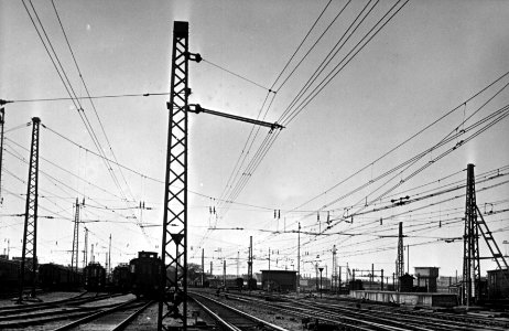 HUA-155217-Gezicht op het emplacement Amsterdam Westelijk Eiland te Amsterdam
