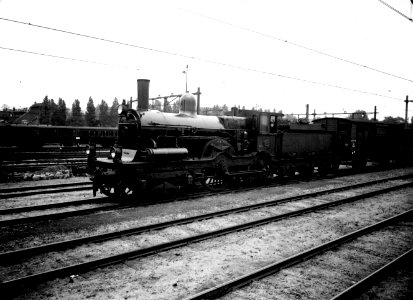 HUA-160544-Afbeelding van de stoomlocomotief nr. 1753 (serie 1700-1800) van de N.S