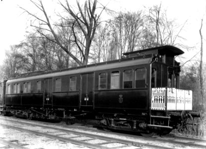 HUA-163329-Afbeelding van het bagagerijtuig NS 1 van de koninklijke trein van de NS te Lunetten bij Utrecht