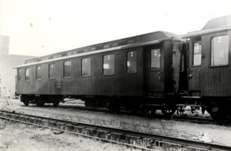 HUA-163573-Afbeelding van het door de NS van de Deense spoorwegen DSB gehuurde rijtuig nr C 2955