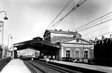 HUA-154657-Gezicht op het S.S.-station Rotterdam Beurs te Rotterdam