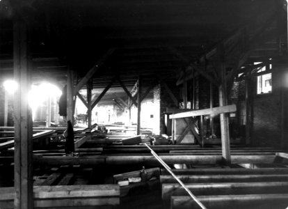 HUA-163725-Interieur van het NS station Utrecht CS te Utrecht tijdens herstel van de schade na de brand van 17 december 1938 NB De afbeelding maakt deel uit van 