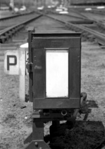 HUA-153915-Afbeelding van een rangeerstoplantaarn van de N.S