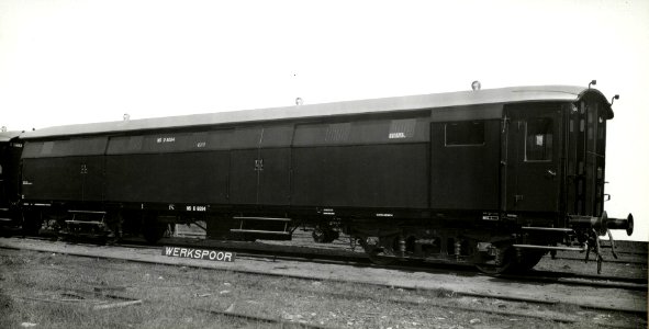 HUA-164593-Afbeelding van het fabrieksnieuwe bagagerijtuig D 6094 (serie D 6061-6100), bestemd voor de N.S., bij Werkspoor te Zuilen