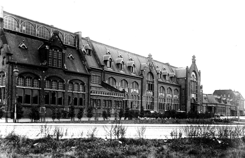 HUA-166994-Gezicht op het NS station Roosendaal te Roosendaal