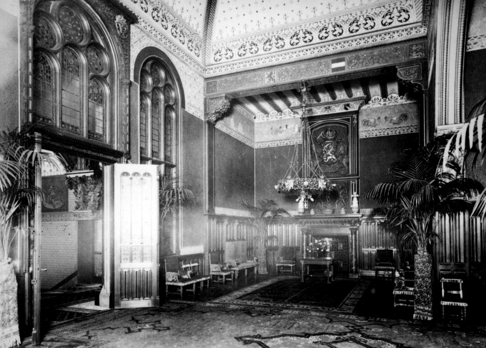 HUA-160591-Interieur van het Koninklijk paviljoen van het N.S.-station Amsterdam C.S. te Amsterdam- koninklijke wachtkamer