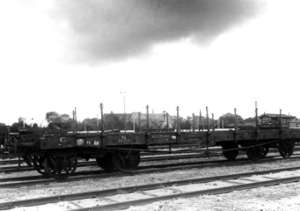 HUA-167540-Afbeelding van de 4-assige rongenwagen nr. NS 88254 (type HTR) op het emplacement te Utrecht