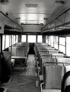 HUA-168051-Interieur van een Crossley autobus van de N.S photo