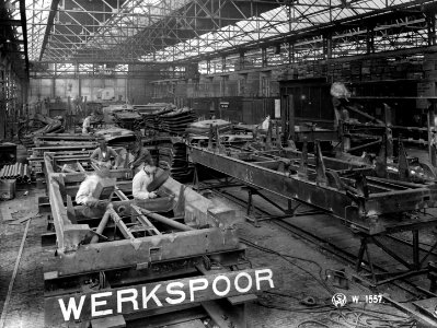 HUA-172030-Afbeelding van de bouw van goederenwagens bij Werkspoor te Zuilen