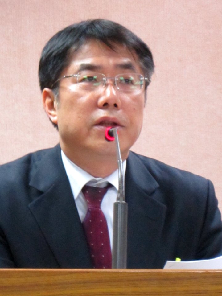 Huang Wei-cher from VOA (2)