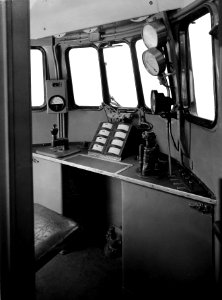 HUA-164415-Interieur van een diesel-electrisch treinstel DE 3 (serie 11-50) van de N.S.- stuurstand