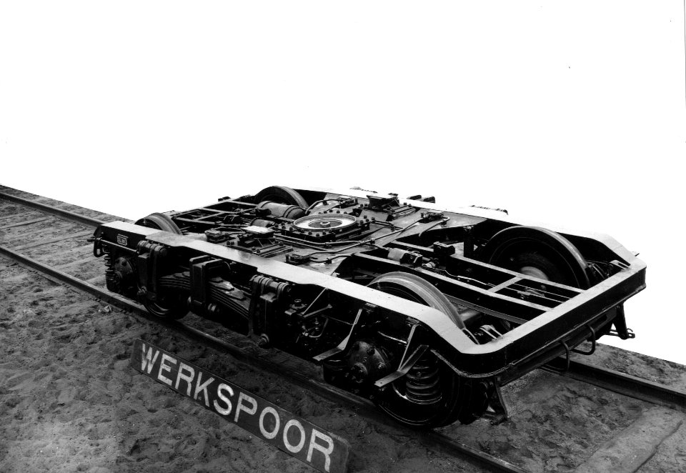 HUA-164481-Afbeelding van een loopdraaistel van een diesel-electrisch treinstel DE 5 (serie 51-68) van de N.S