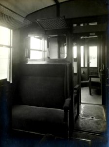 HUA-164562-Interieur van een motorrijtuig uit de serie omBC 1904-1910 van de N.S.- afdeling 2e klasse