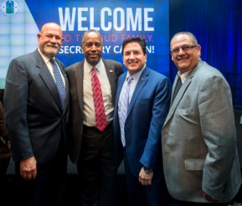 HUD Family Welcomes Secretary Carson (32910846670)