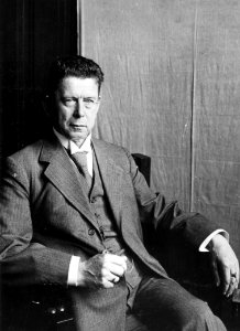 HUA-165711-Portret van mr. dr. H. van Manen, directeur van de belangenmaatschap Nederlandse Spoorwegen te Utrecht van 1920 tot 1938