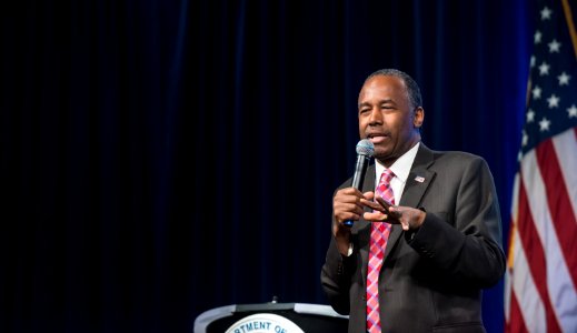 HUD Family Welcomes Secretary Carson (32910846590)