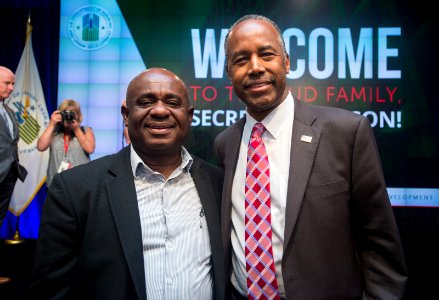 HUD Family Welcomes Secretary Carson (33138472162)