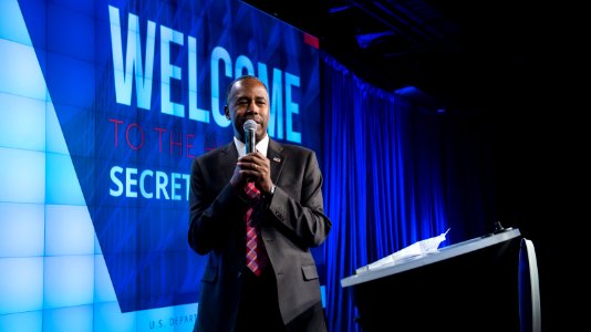 HUD Family Welcomes Secretary Carson (33165644781)