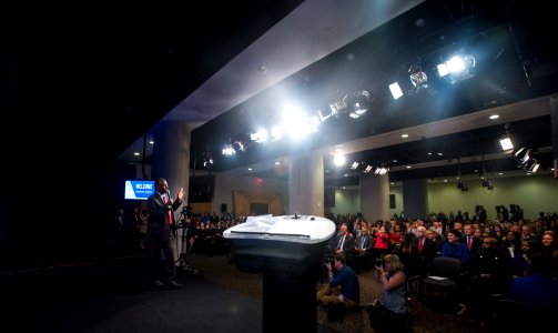 HUD Family Welcomes Secretary Carson (33253104976)