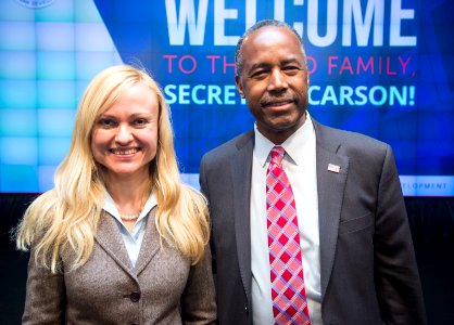 HUD Family Welcomes Secretary Carson (33293808185)