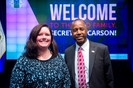 HUD Family Welcomes Secretary Carson (33293808495)