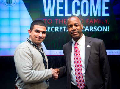 HUD Family Welcomes Secretary Carson (33293817505)