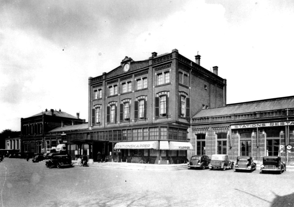 HUA-166663-Gezicht op het N.S.-station Arnhem te Arnhem