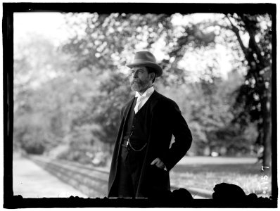 HUGHES, CHARLES EVANS. GOVERNOR OF NEW YORK, 1907-1910; ASSOCIATE JUSTICE OF SUPREME COURT, 1910-1916; CHIEF JUSTICE, 1930- LCCN2016863707