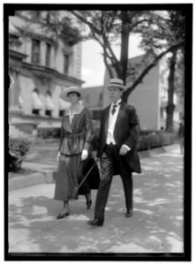 HUGHES, MISS KATHERINE. BECAME MRS. CHAUNCEY L. WADDELL. WITH FATHER, CHARLES EVANS HUGHES LCCN2016867366