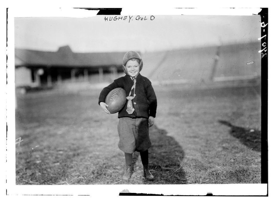 Hughey Gold (child with football) LCCN2014694801