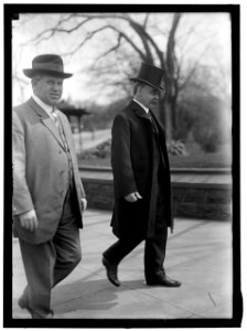 HUGHES, WILLIAM. REP. FROM NEW JERSEY, 1903-1912; SENATOR, 1913-1918. LEFT, WITH SEN. SAULSBURG LCCN2016864512