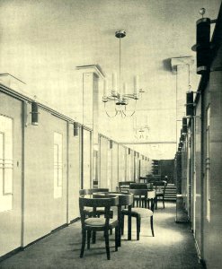 Hugo Schmölz (geb. 21. Januar 1879 in Sonthofen; gest. 27. April 1938 in Köln), Düsseldorf, Breidenbacher Hof, der Damensalon mit den Kabinen