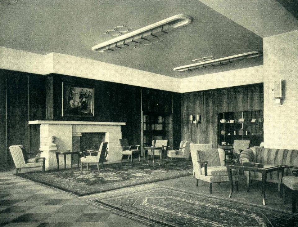 Hugo Schmölz (geb. 21. Januar 1879 in Sonthofen; gest. 27. April 1938 in Köln), Düsseldorf, Breidenbacher Hof, die große Halle bei Tageslicht