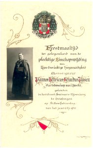 HUA-38992-Portret van mgr JHG Jansen geboren Leeuwarden 1868 aartsbisschop van Utrecht 1930 1936 overleden te Utrecht 1936 Ten voeten uit links staande in bissc
