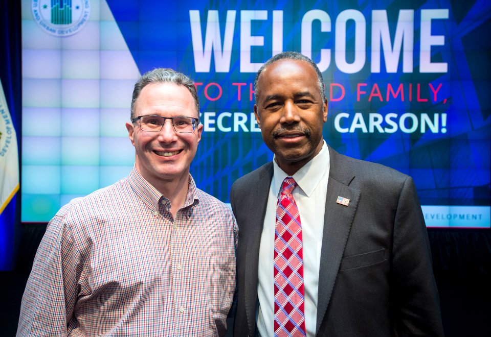 HUD Family Welcomes Secretary Carson (33138482972)