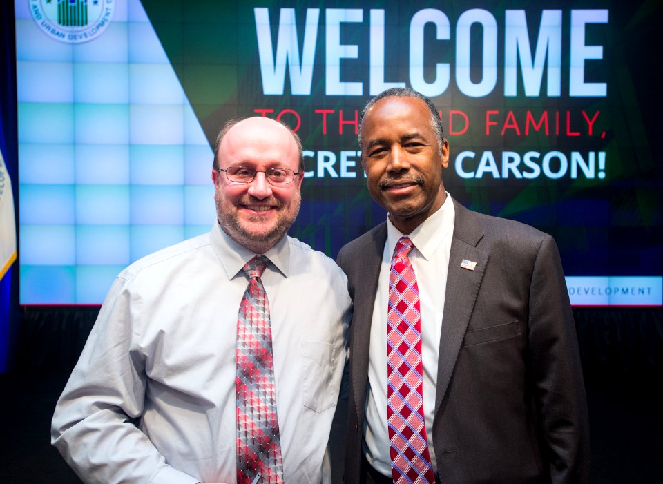 HUD Family Welcomes Secretary Carson (33293808605)