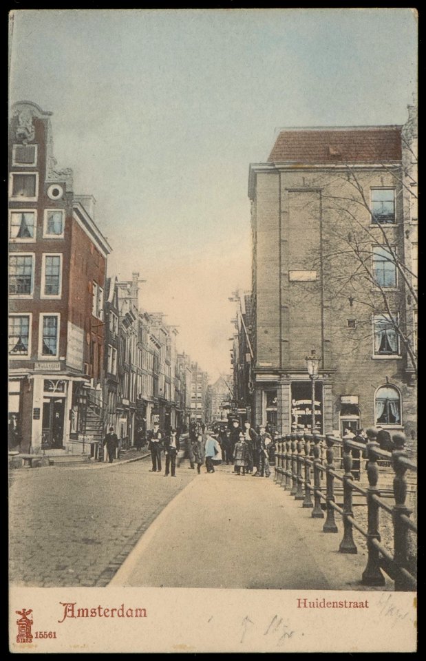 Huidenstraat gezien vanaf Herengracht. Uitgave M. Glückstadt & Münden, Hamburg, Afb PBKD00291000002