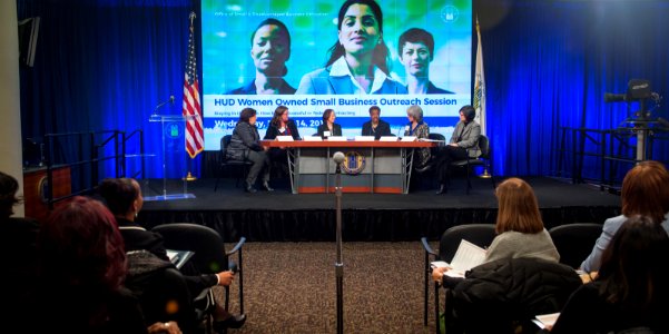 HUD WOSB Outreach Event and Training Workshop (40136274314)