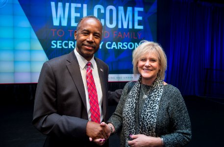 HUD Family Welcomes Secretary Carson (33138481712)